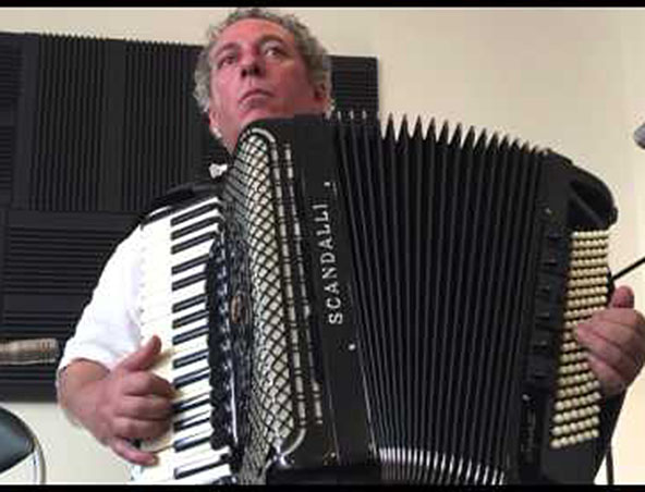 Melbourne Accordion Player