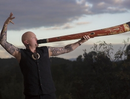 Melbourne Didgeridoo Player